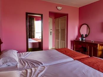 Los Jazmines kamer van binnen
