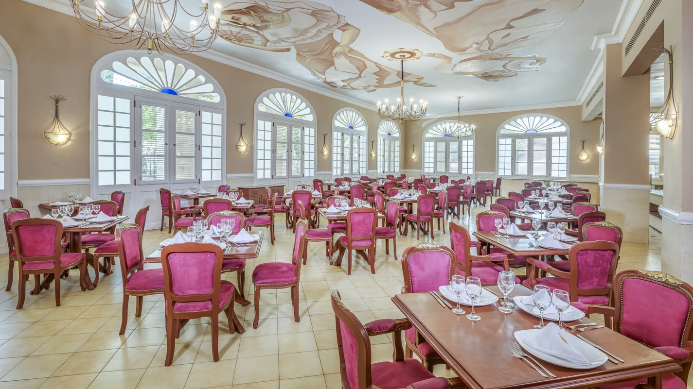 Hotel Sevilla Restaurant groot